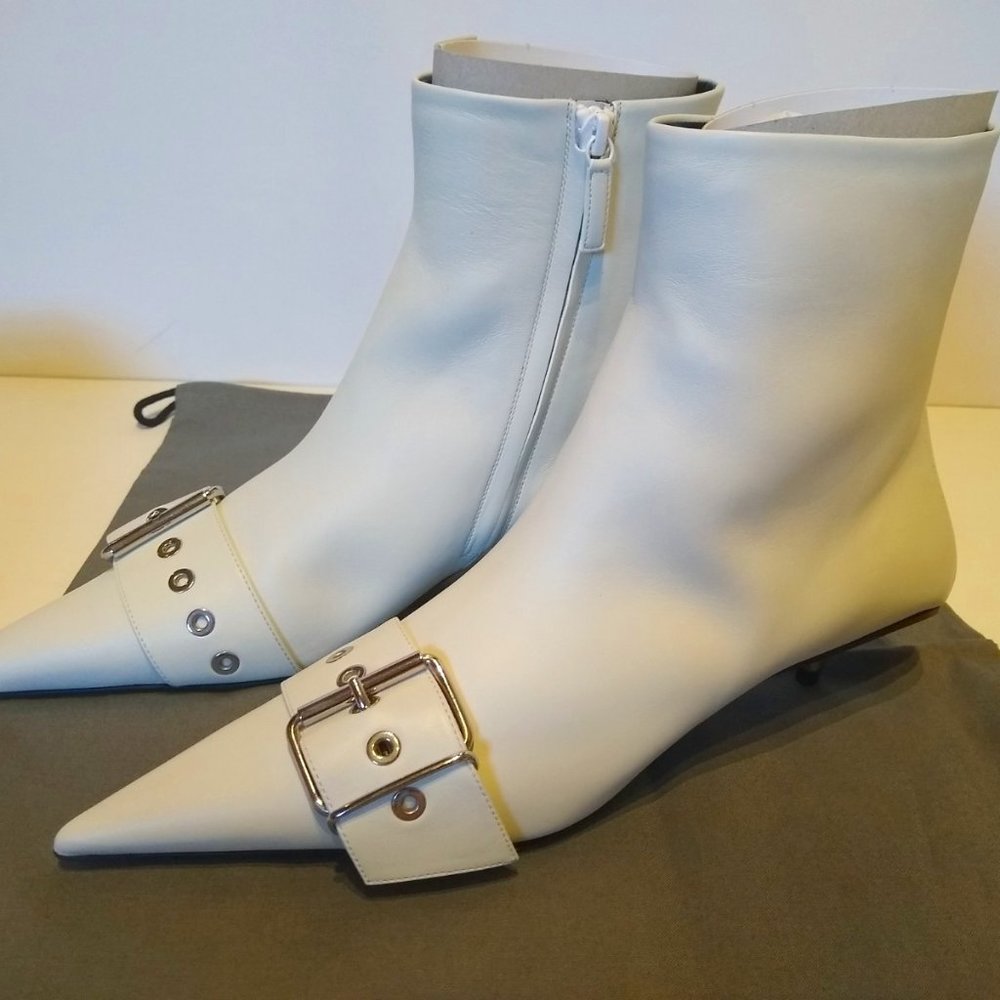 Balenciaga Square Knife Belt Boots White Kitten Heel 37